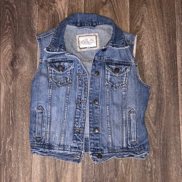 Denim vest - Picture 1 of 6